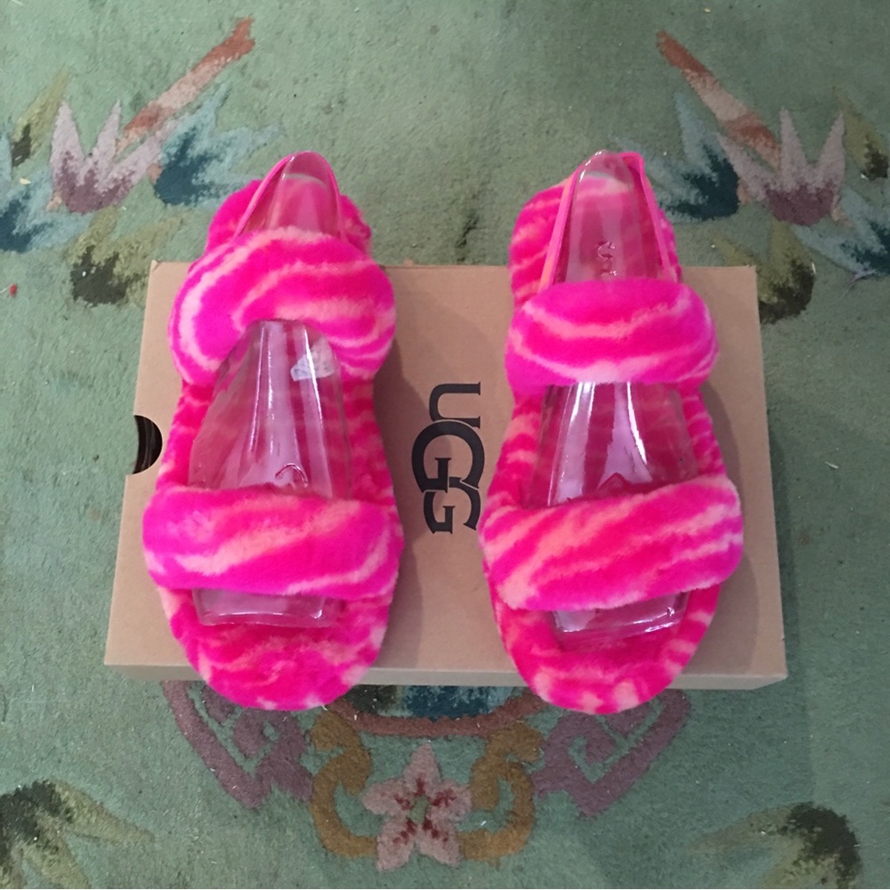 NIB UGG Oh Yeah Zebra Sandal Slipper (Big Girl 5 Womens 7) Rock Rose Color